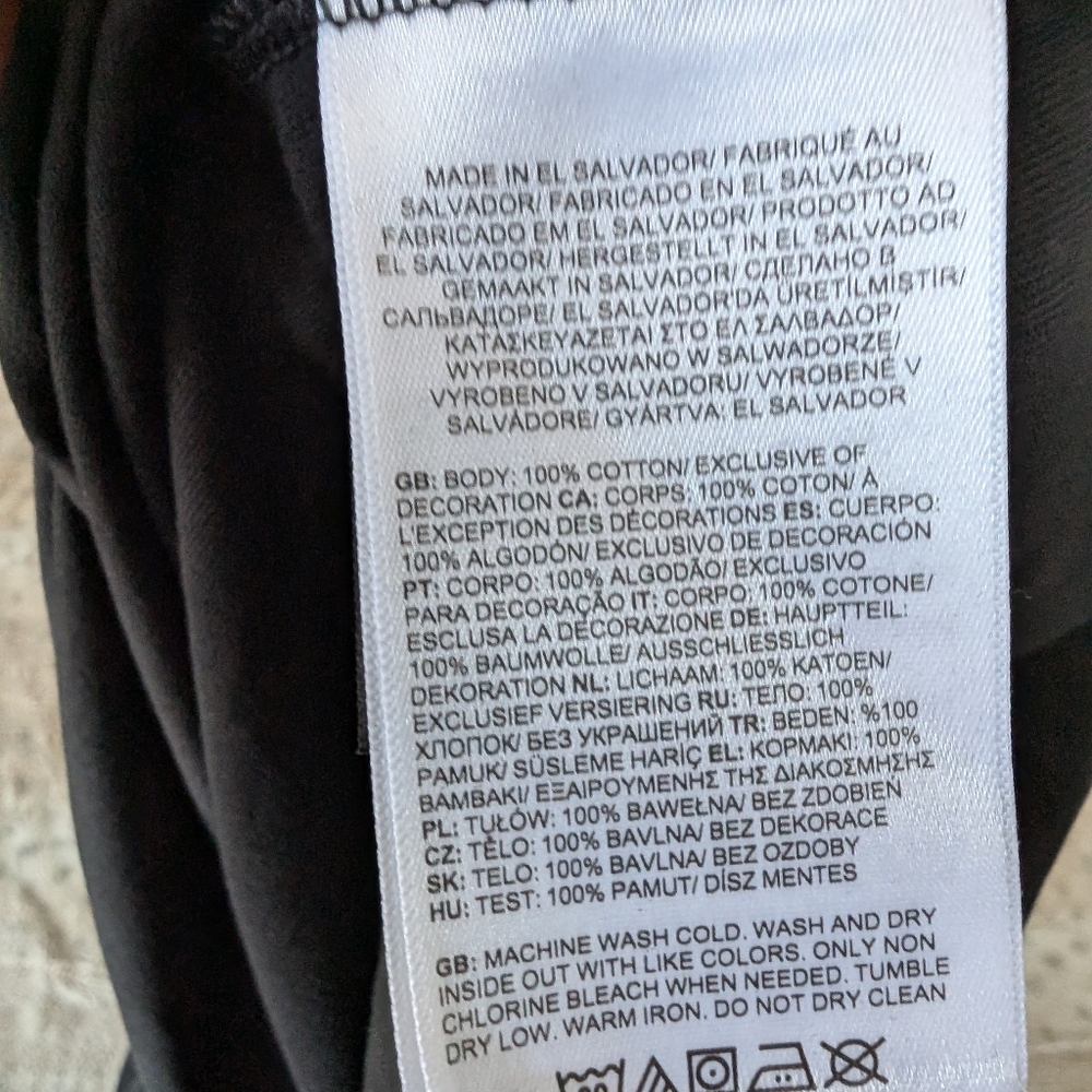 The North Face Men's Black Short Sleeve T-Shirt - Picture 7 of 9